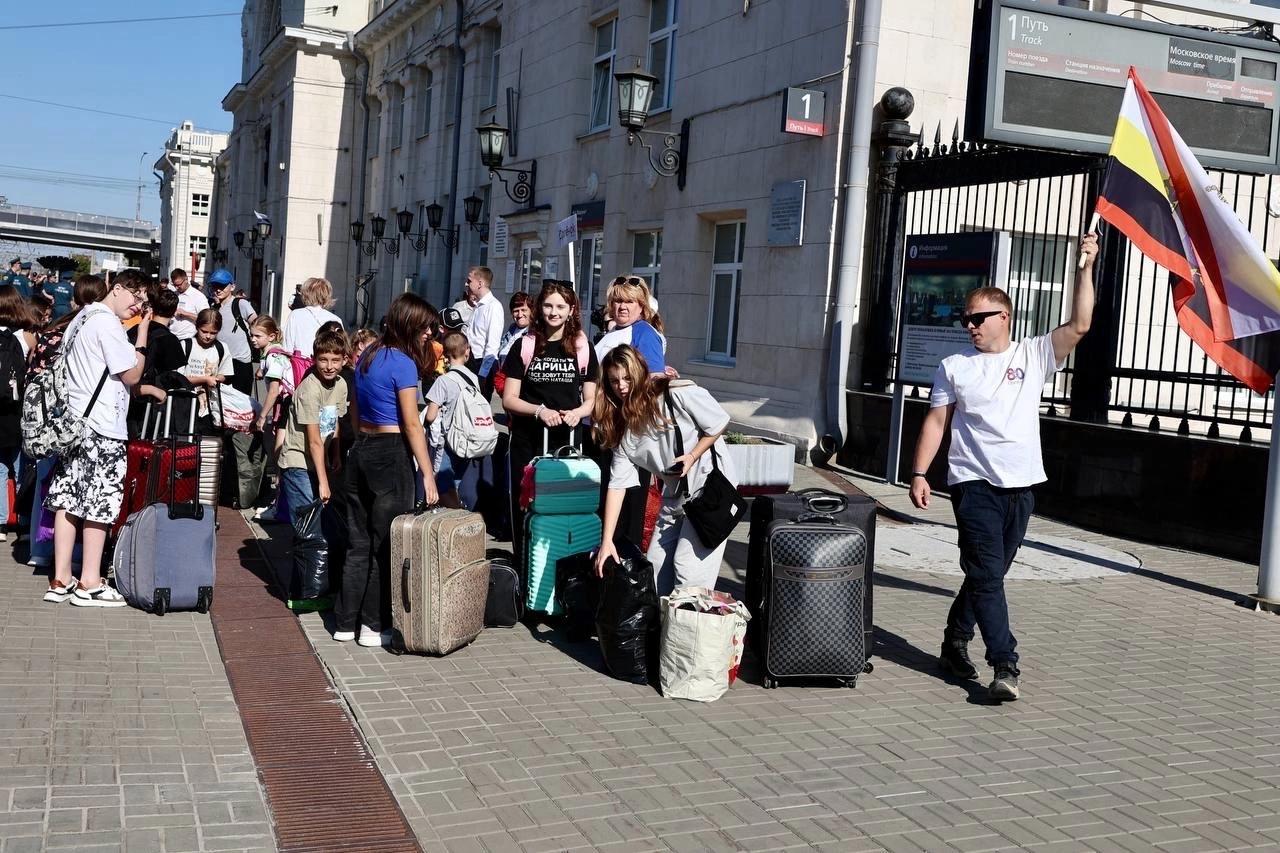 Волгоградский регион принял группу детей из Курской области.
